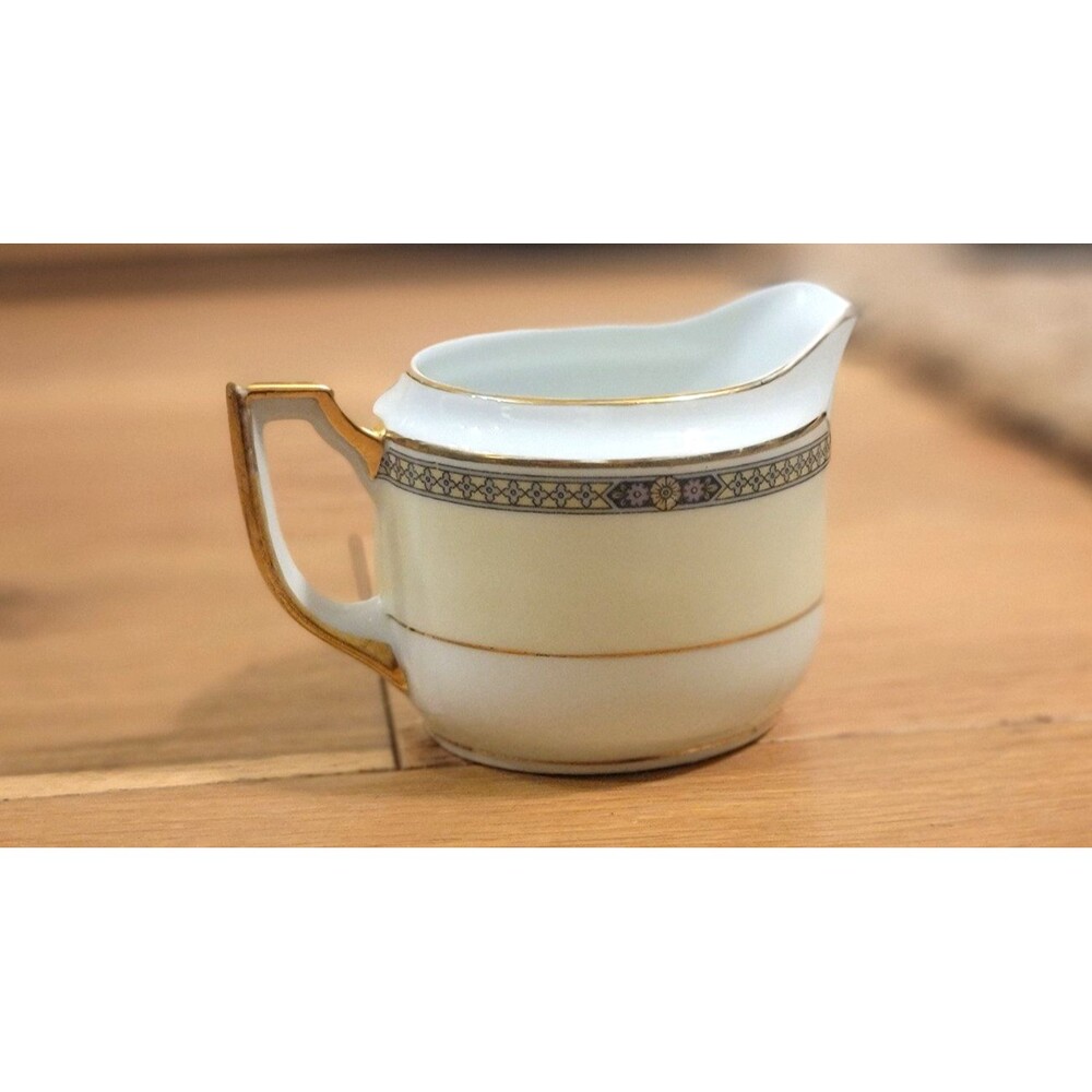 Epiag Czechoslovakia fine porcelain china '30s-'40s coffee/ tea creamer 18K gilt